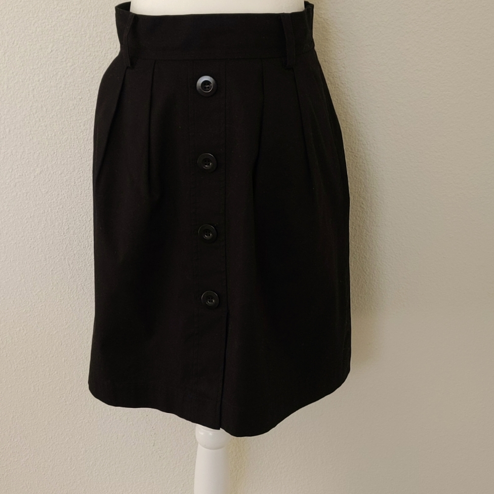 Black skirt